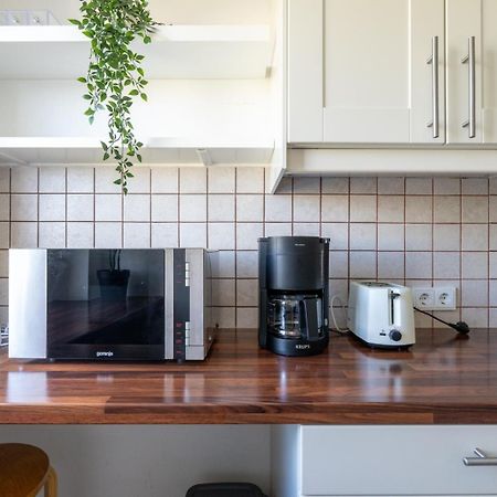 Two Bedrooms - 85 Squaremeters - 4 Min To U6 Dresdner Str Виена Екстериор снимка