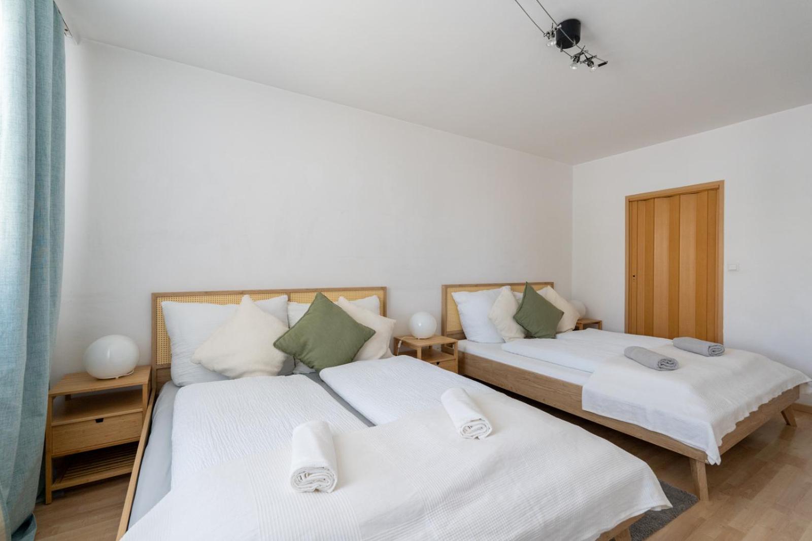 Two Bedrooms - 85 Squaremeters - 4 Min To U6 Dresdner Str Виена Екстериор снимка