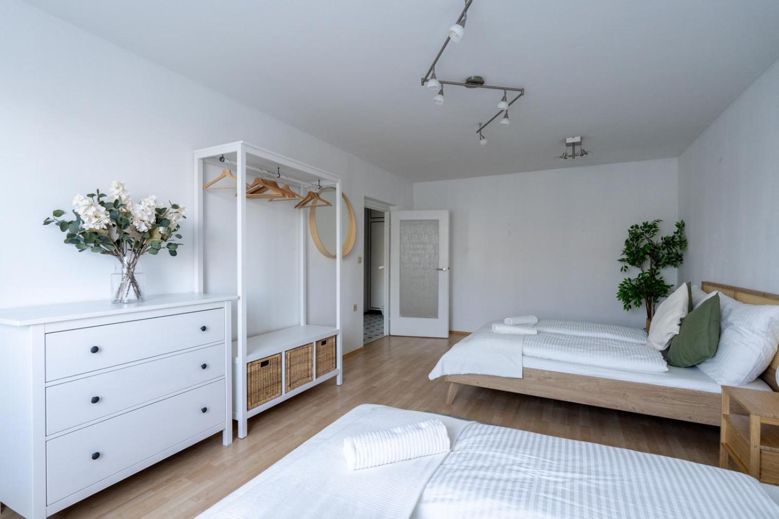 Two Bedrooms - 85 Squaremeters - 4 Min To U6 Dresdner Str Виена Екстериор снимка