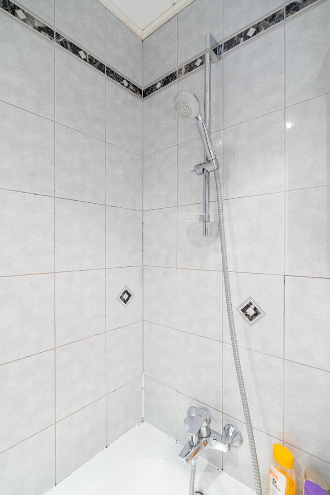 Two Bedrooms - 85 Squaremeters - 4 Min To U6 Dresdner Str Виена Екстериор снимка