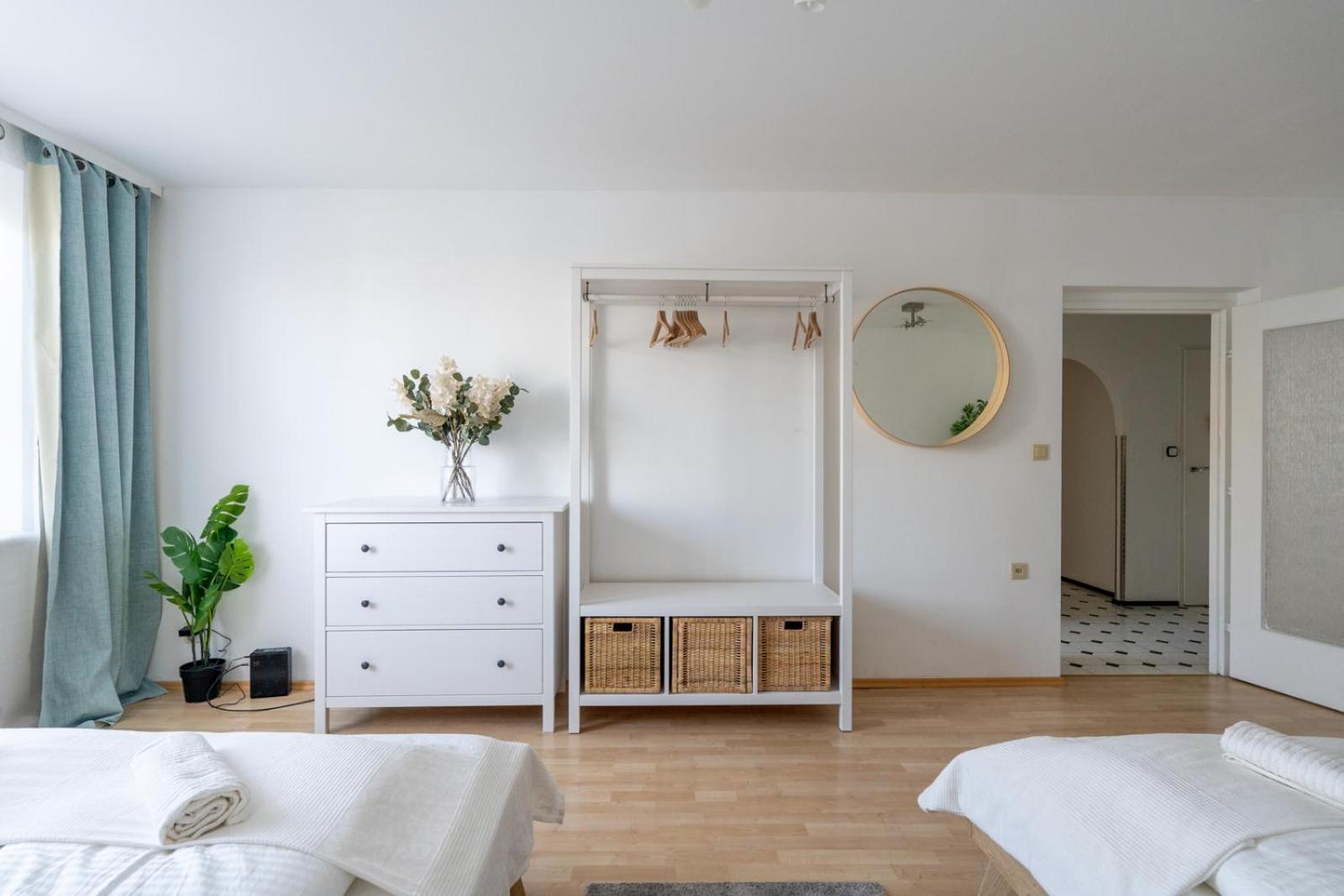 Two Bedrooms - 85 Squaremeters - 4 Min To U6 Dresdner Str Виена Екстериор снимка