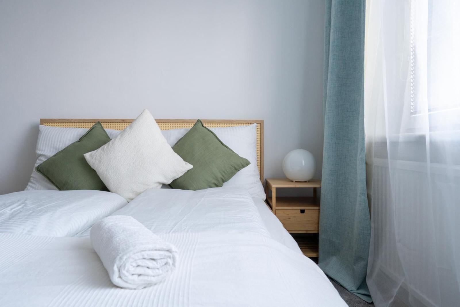 Two Bedrooms - 85 Squaremeters - 4 Min To U6 Dresdner Str Виена Екстериор снимка