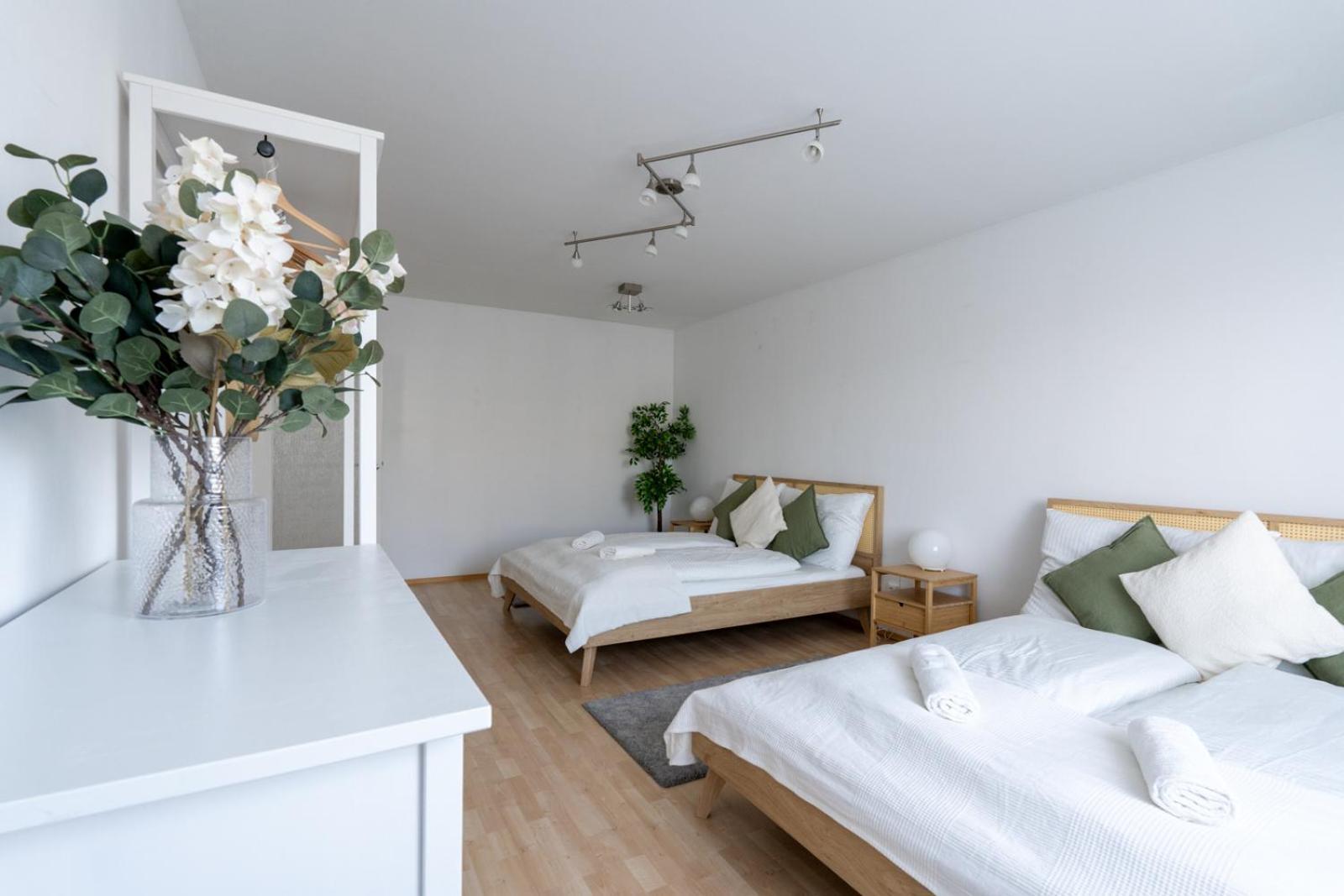 Two Bedrooms - 85 Squaremeters - 4 Min To U6 Dresdner Str Виена Екстериор снимка